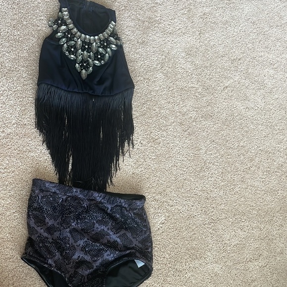 Tenth House two piece costume in size LC - Picture 2 of 5